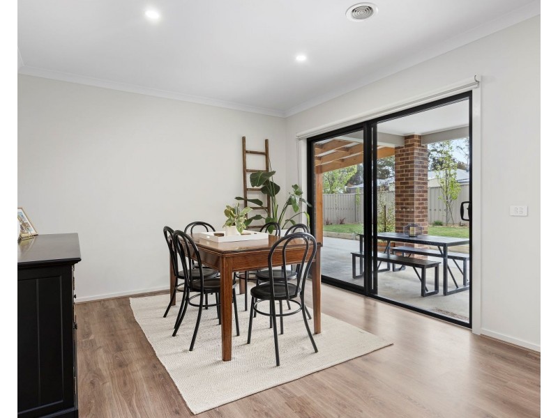 2 Woodman Drive, Mckenzie Hill VIC 3451