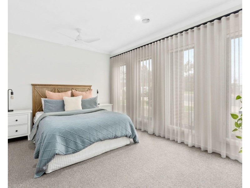 2 Woodman Drive, Mckenzie Hill VIC 3451