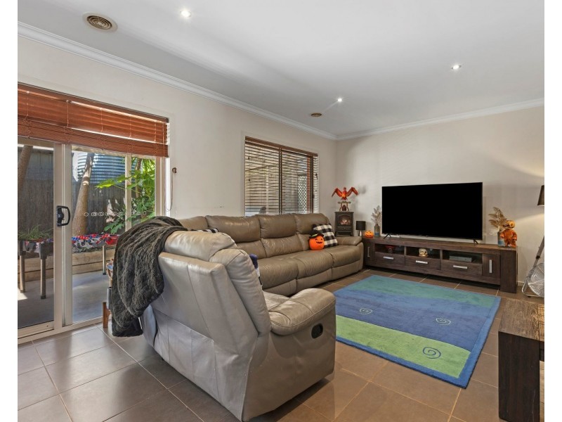 1/24 Alliance Avenue, California Gully VIC 3556