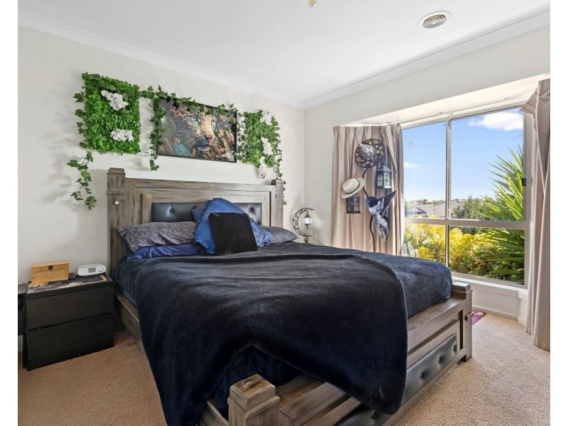 1/24 Alliance Avenue, California Gully VIC 3556