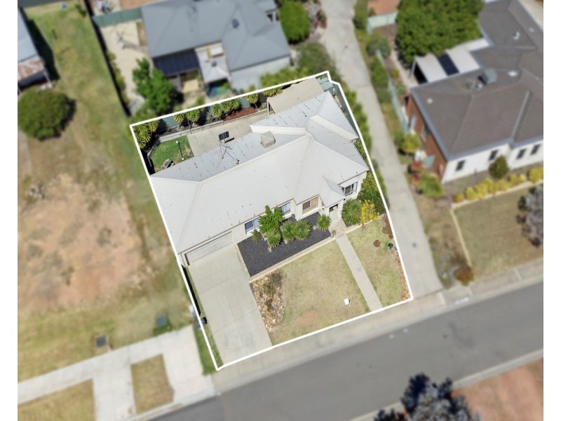 1/24 Alliance Avenue, California Gully VIC 3556