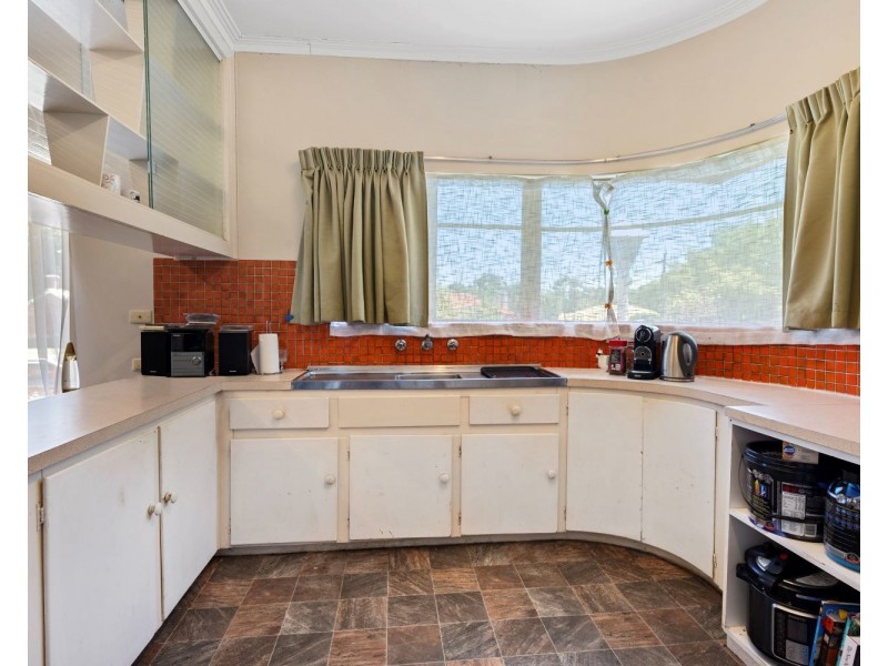 99 Sternberg Street, Kennington VIC 3550