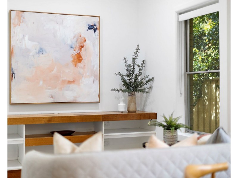 18 Carolin Street, Flora Hill VIC 3550