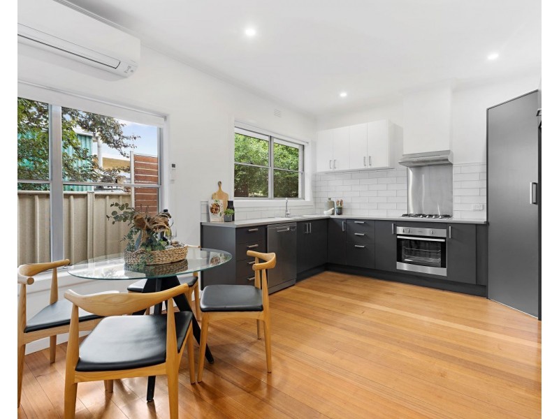18 Carolin Street, Flora Hill VIC 3550