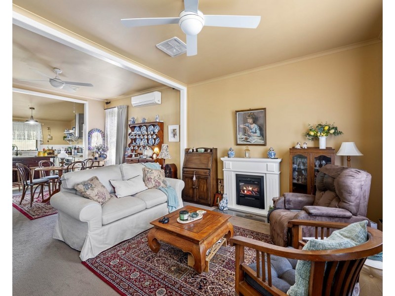 6 Kneebone Street, Eaglehawk VIC 3556