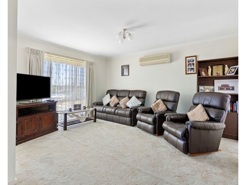 10 Lockwood Mews, Kangaroo Flat VIC 3555