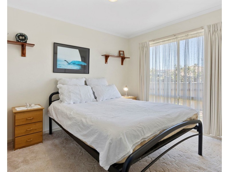 10 Lockwood Mews, Kangaroo Flat VIC 3555