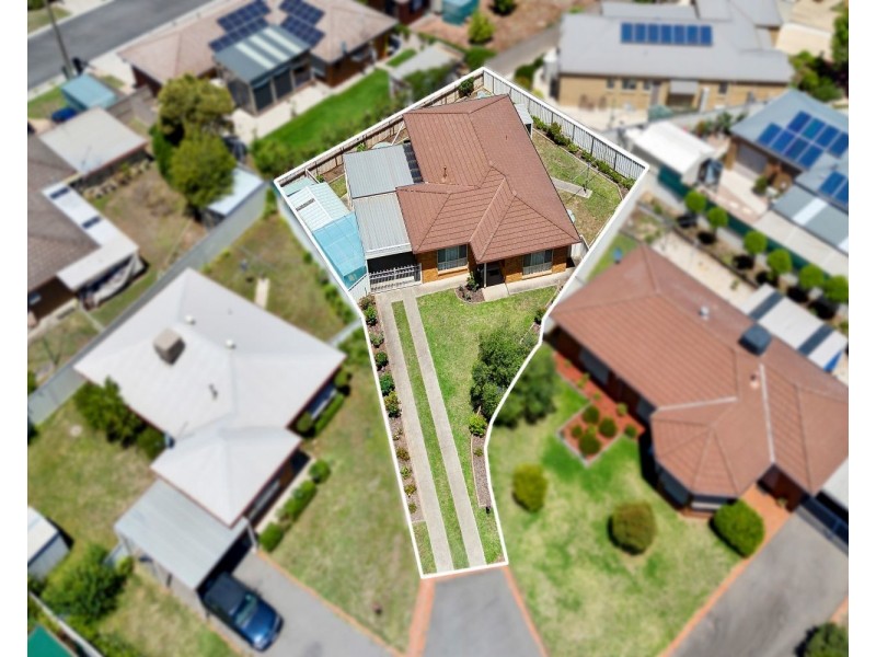 10 Lockwood Mews, Kangaroo Flat VIC 3555