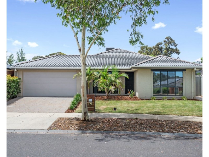 3 Klim Avenue, Kangaroo Flat VIC 3555