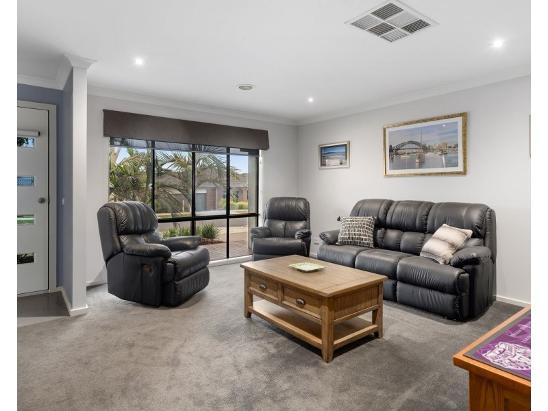 3 Klim Avenue, Kangaroo Flat VIC 3555