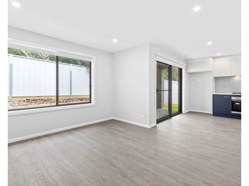 2/17 Paterson Street, Quarry Hill VIC 3550