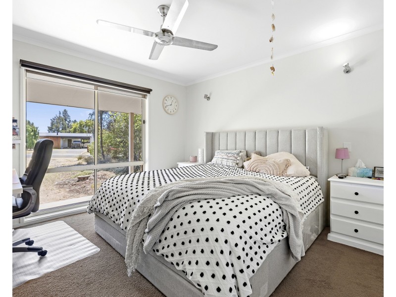 3 Melbury Court, Epsom VIC 3551