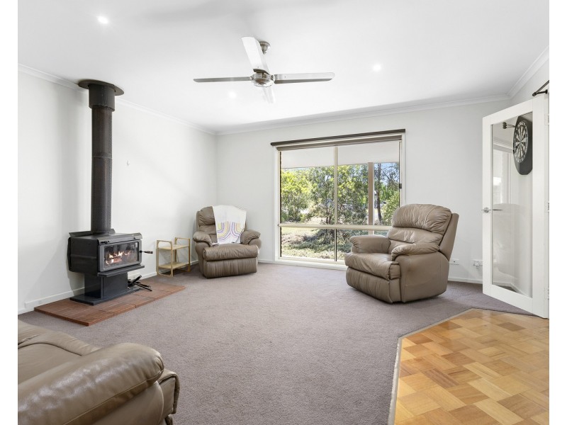 3 Melbury Court, Epsom VIC 3551