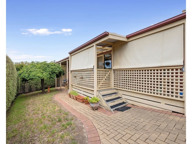 1/5 Lois Court, Golden Square VIC 3555