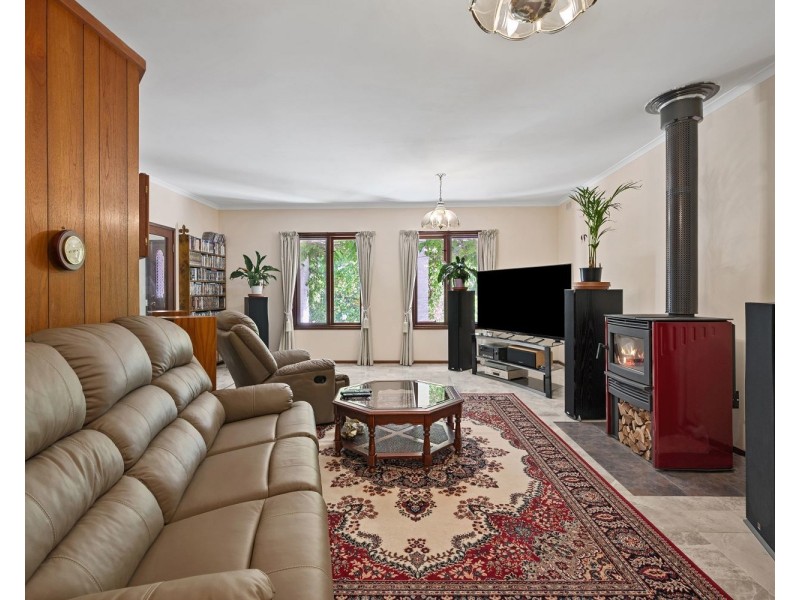 1 Clearing Court, Mandurang VIC 3551