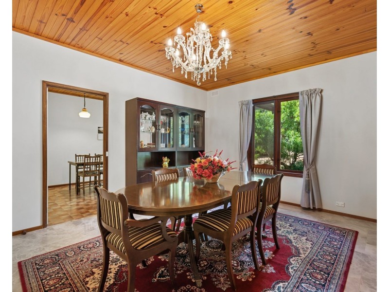 1 Clearing Court, Mandurang VIC 3551