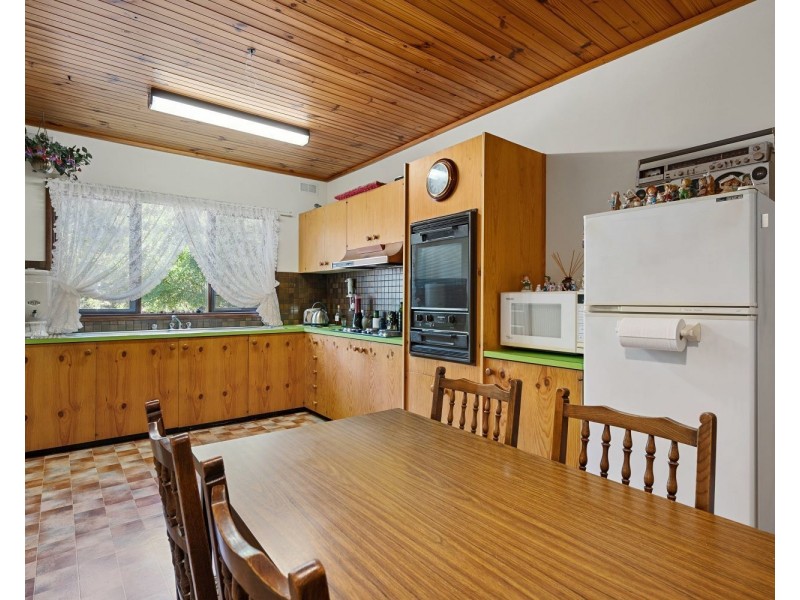 1 Clearing Court, Mandurang VIC 3551