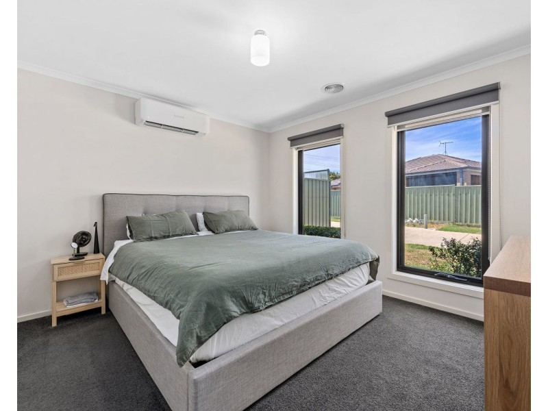 2/14 Wireless Street, Kangaroo Flat VIC 3555