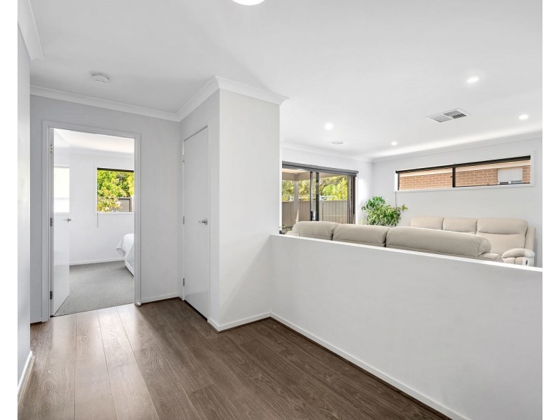 15 Tussock Drive, White Hills VIC 3550