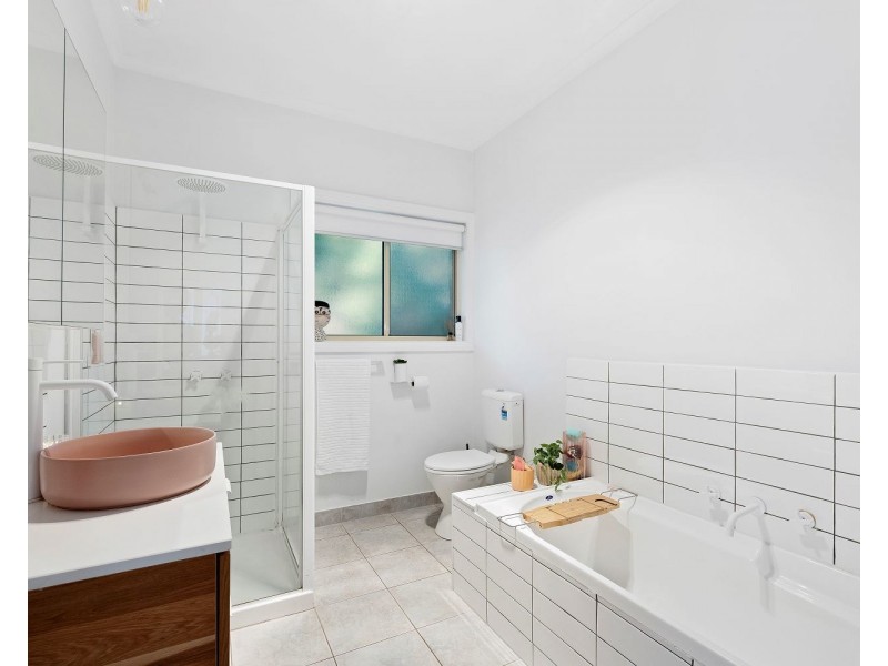 2/36 Miller Street, Kennington VIC 3550