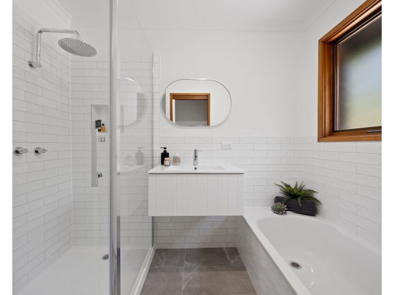 17 Druid Street, Golden Square VIC 3555