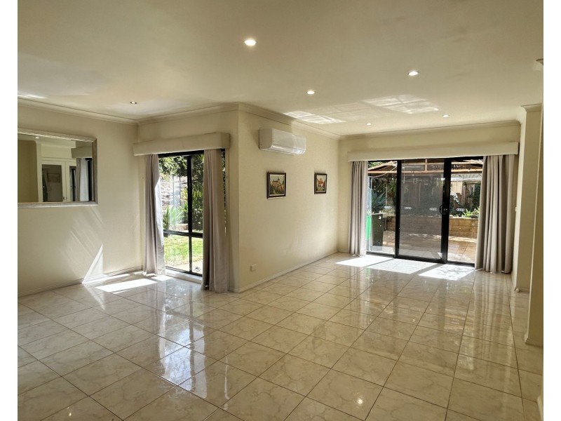 4 The Olive Grove, Strathdale VIC 3550