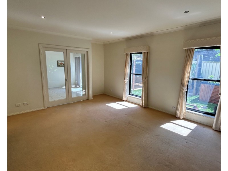 4 The Olive Grove, Strathdale VIC 3550