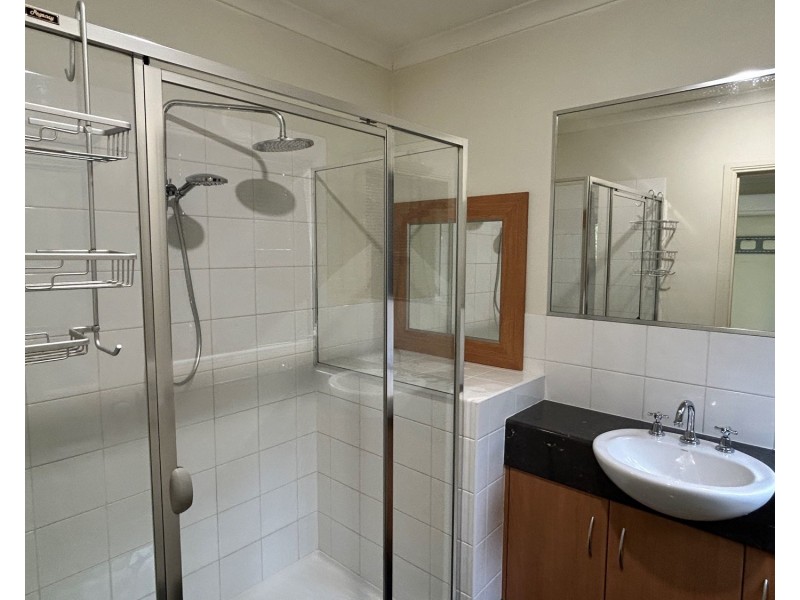 4 The Olive Grove, Strathdale VIC 3550
