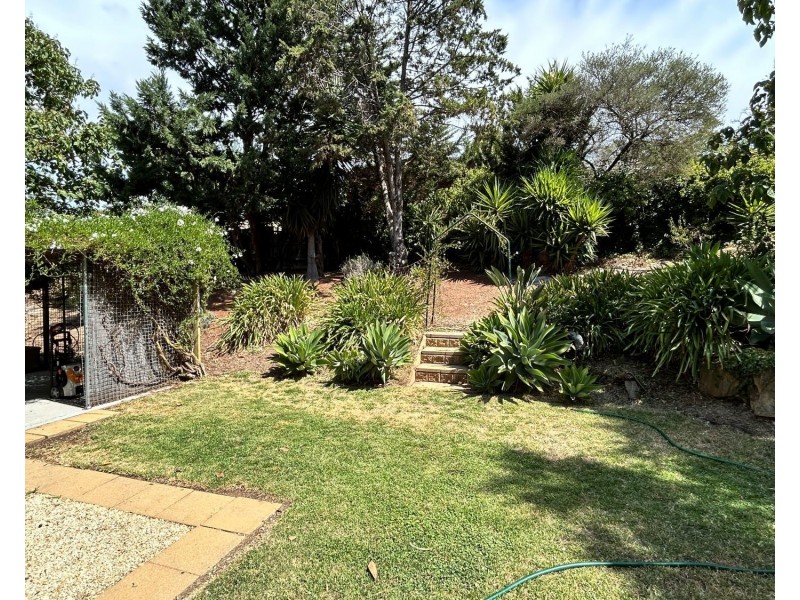 4 The Olive Grove, Strathdale VIC 3550