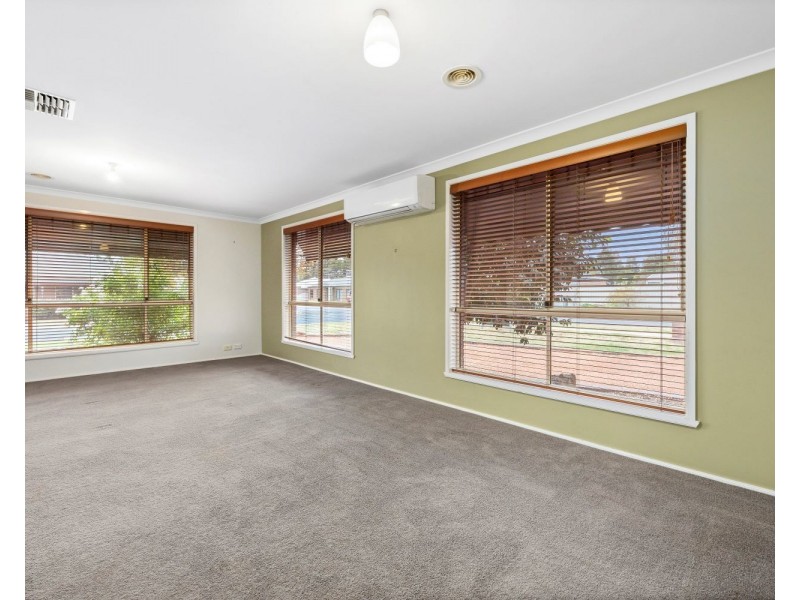 137 Station Street, Epsom VIC 3551