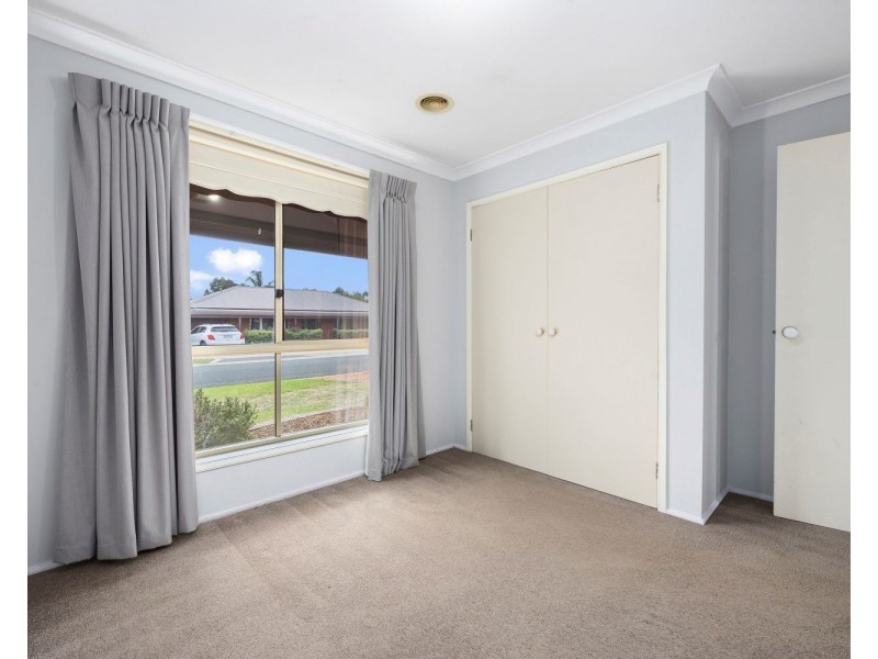 137 Station Street, Epsom VIC 3551