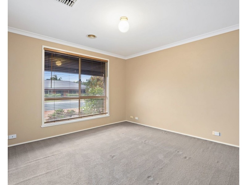 137 Station Street, Epsom VIC 3551
