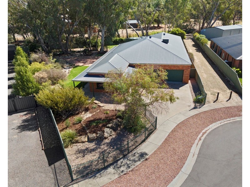 13 Lupson Court, Maiden Gully VIC 3551