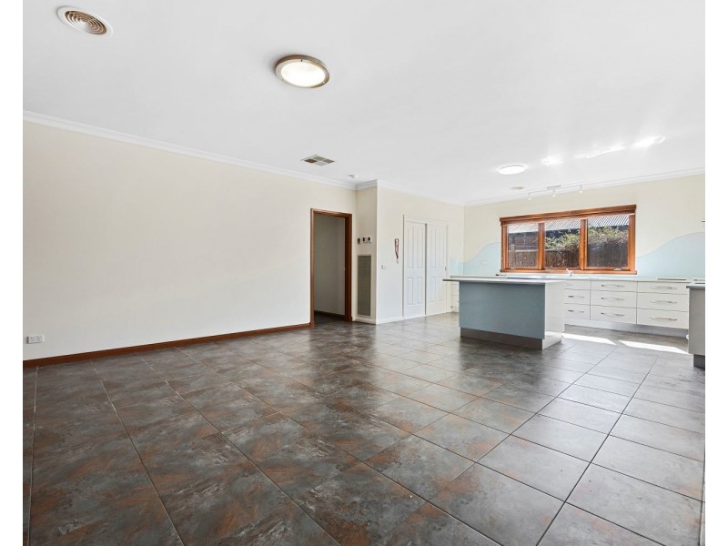 13 Lupson Court, Maiden Gully VIC 3551