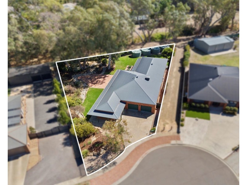 13 Lupson Court, Maiden Gully VIC 3551