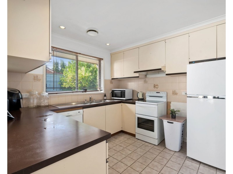1/14 Jeffrey Avenue, Flora Hill VIC 3550