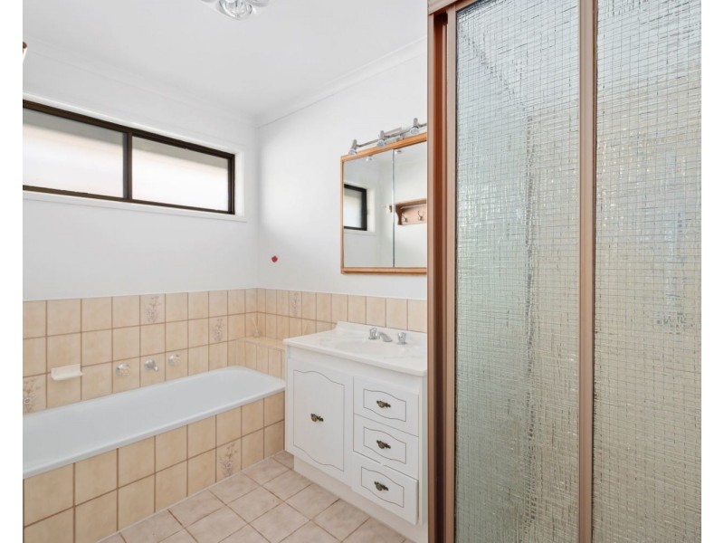 1/14 Jeffrey Avenue, Flora Hill VIC 3550