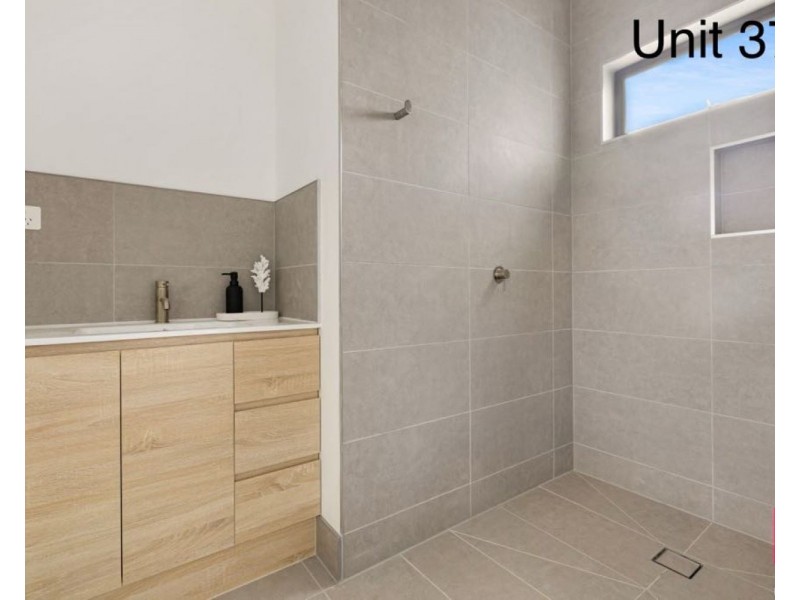 Lot 1, Lot 2/37b Paterson Street, Quarry Hill VIC 3550