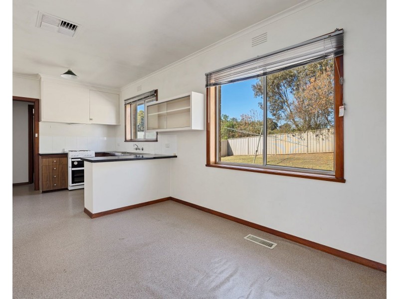 6 Cumming Street, East Bendigo VIC 3550