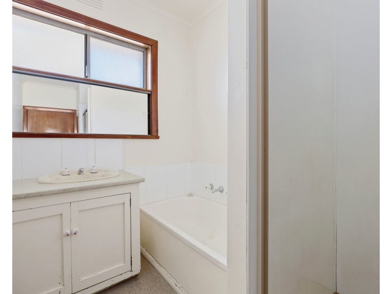6 Cumming Street, East Bendigo VIC 3550
