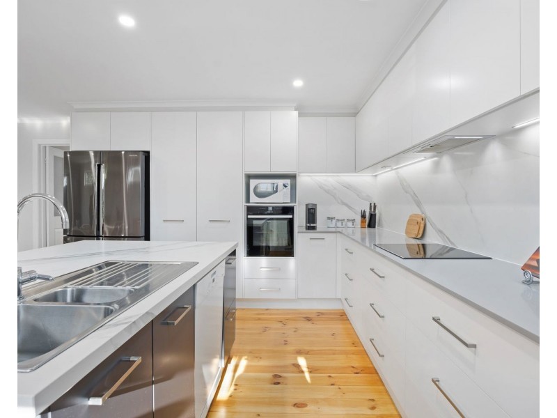 136 Rowan Street, Bendigo VIC 3550