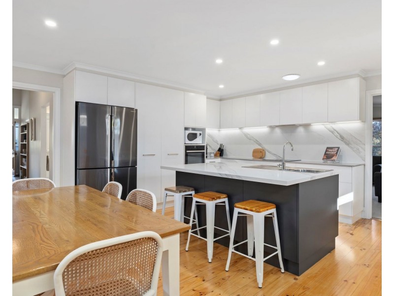 136 Rowan Street, Bendigo VIC 3550