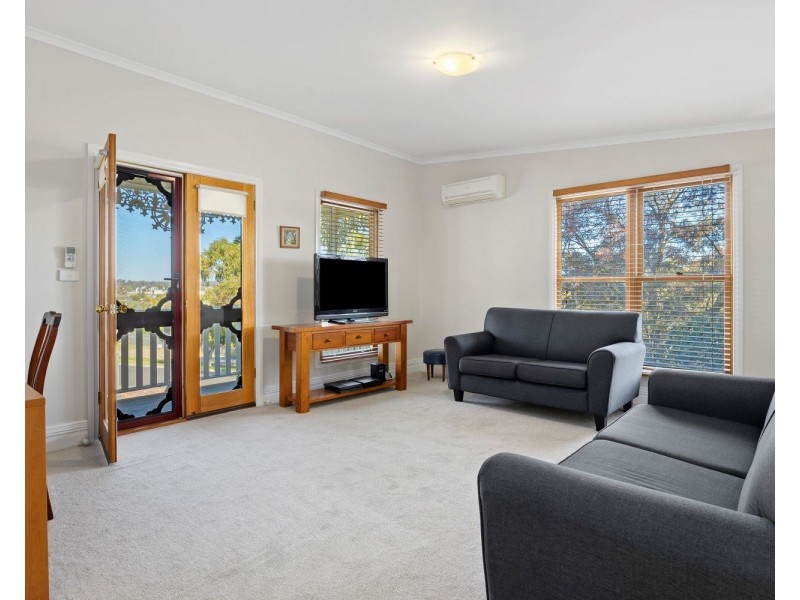 136 Rowan Street, Bendigo VIC 3550