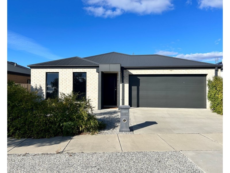 32 Elvey Drive, Kangaroo Flat VIC 3555