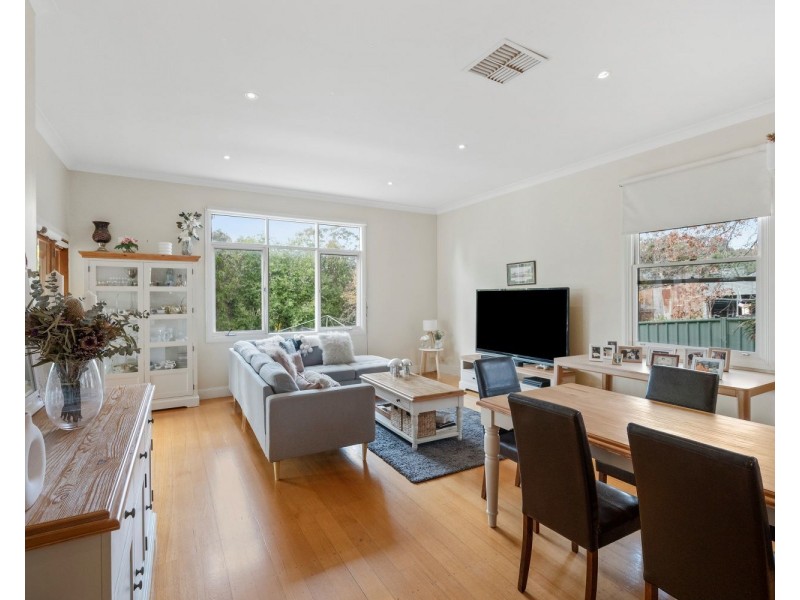 103 Carpenter Street, Quarry Hill VIC 3550