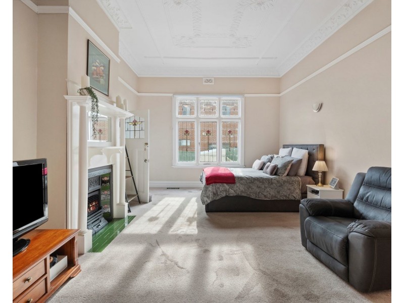 103 Carpenter Street, Quarry Hill VIC 3550