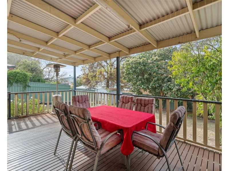 103 Carpenter Street, Quarry Hill VIC 3550