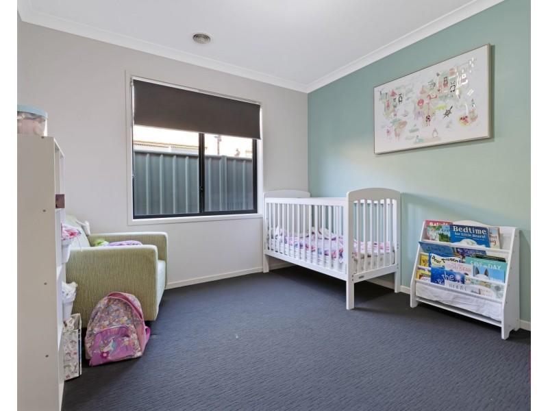 28 Triplett Avenue, Ascot VIC 3551