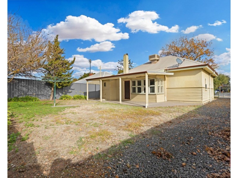 4 Burr Street, Bendigo VIC 3550