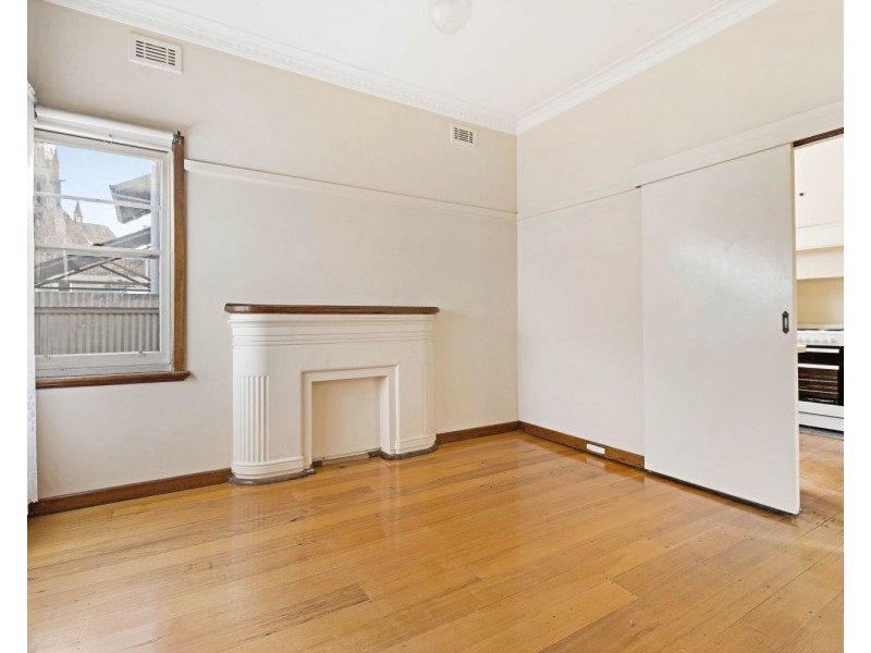 6  Burr Street, Bendigo VIC 3550